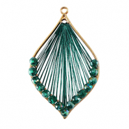 Gehäkelte Anhänger mit Makramee Band und Facettperlen Tropfen Gold-metallic dark green