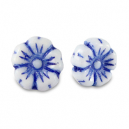 Böhmische Perlen Blume 9mm Strong blue-white