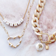 Schmucksets Musthave-Schmuckkreation mit Zirkonia-Schloss-Anhängern