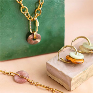 Schmucksets Schicke Schmuckdesigns mit Natursteinanhänger Donut