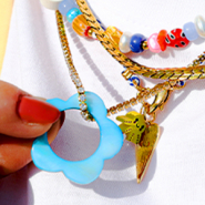 Schmucksets Schillernder Schmuck mit farbenfrohe Perlmutt- und Polymerperlen