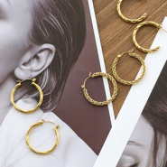 Schmucksets Edelstahl-Creolen kombinieren