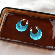 Schmucksets Resin-Ohrringe stilvoll kombinieren