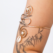 Schmucksets Armcuffs: Designs mit extravaganter Note