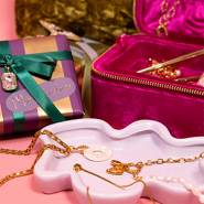 Schmucksets Entdecke eine verspielte und elegante Schmuckkollektion