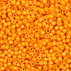 Miyuki Perlen delica's 11/0 Duracoat opaque dyed kumquat orange DB-2104