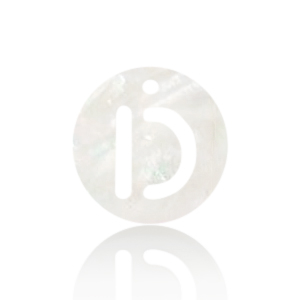 Muschel Anh&auml;nger S&uuml;&szlig;wasserperlmutt Buchstaben D White (Naturliche Farbe Muschel)