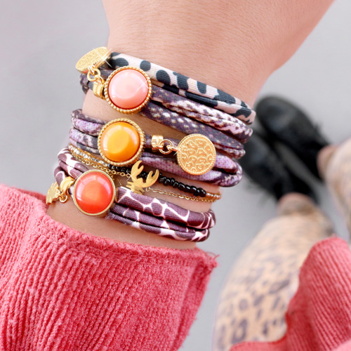 DIY: Armb&auml;nder aus gef&auml;rbtem Elastischen Band!
