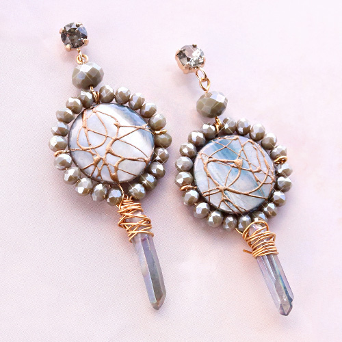 Fr&ouml;hliche Armb&auml;nder und Ohrringe f&uuml;r den Sommer mit Facett Perlen