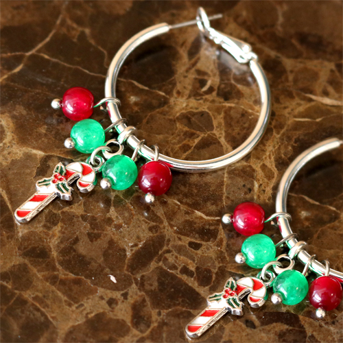 So machen Sie den besten Schmuck mit Weihnachtsanh&auml;nger: