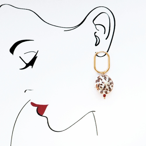 Kreieren Sie individuelle Ohrringe aus Edelstahl-Creolen