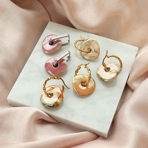 Kreativ sein mit griechischen Donut Keramikperlen