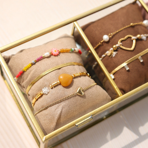 Pr&auml;sentationsideen f&uuml;r Schmuck auf Displaykissen