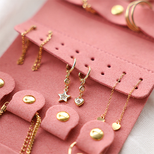 Praktisch und kompakt: Schmuckreiseetui & Schmucksuitcase f&uuml;r die Reise 