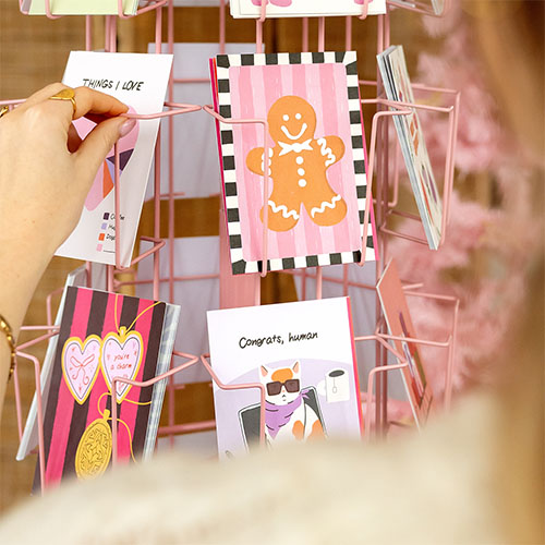 Kristallglas-Ohrringen und BY31&reg;-Schmuckkarten, die inspirieren