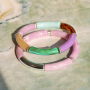 Eine Armbandkollektion mit bunten Tube Acrylperlen designen