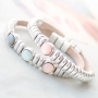 Stilvoller Schmuck mit unter anderem Polaris Elements Cabochons und Cuoio Armb&auml;ndern!