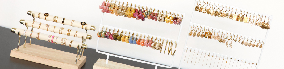 Befüllte Schmuckdisplay Befüllte Schmuckdisplay