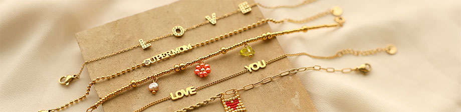 Neu: Edelstahl-Ohrringe und Armb&auml;nder