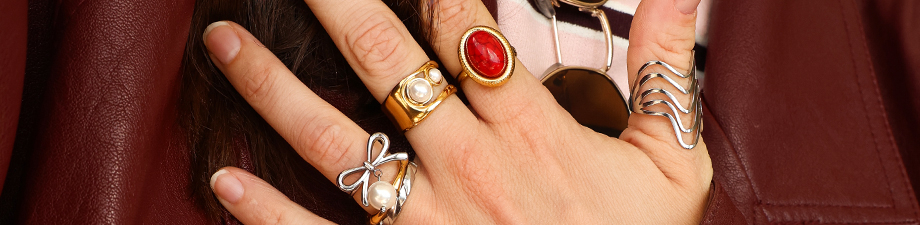 Neue Serie mit Ringen aus Edelstahl Neue Serie mit Ringen aus Edelstahl