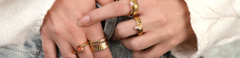 Neue trendige Edelstahlringe